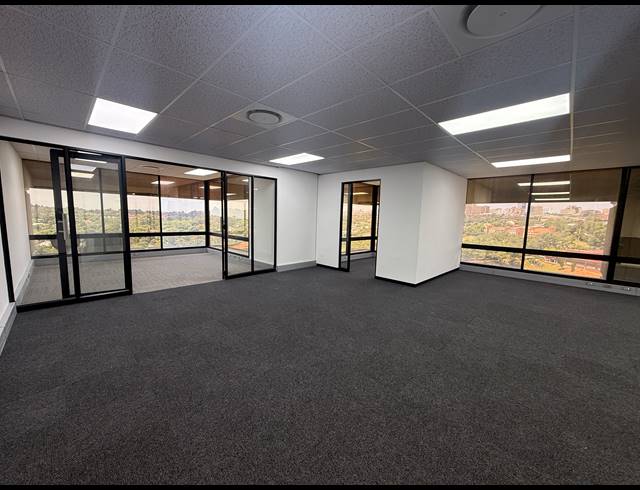 167M² OFFICE TO LET IN BRAAMFONTEIN WERF